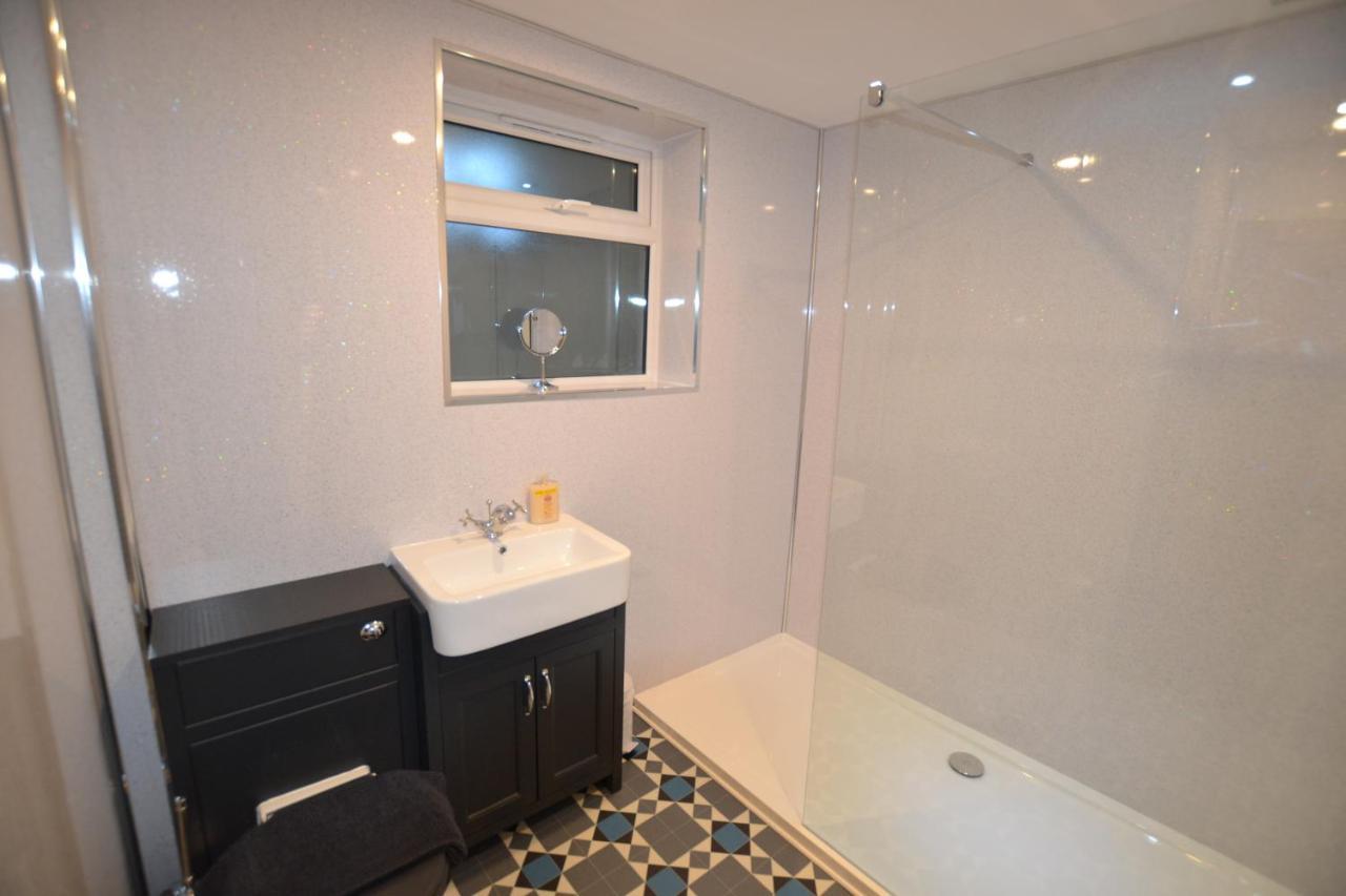 Mayflower 2 Bed Boutique Apartment - Stayseekers 索尔兹伯里 外观 照片
